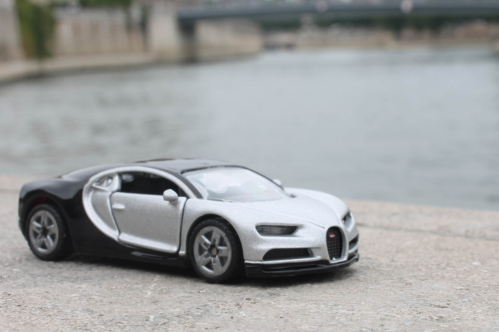 Voici La Bugatti Chiron La Moins Cher Du Monde Mininches