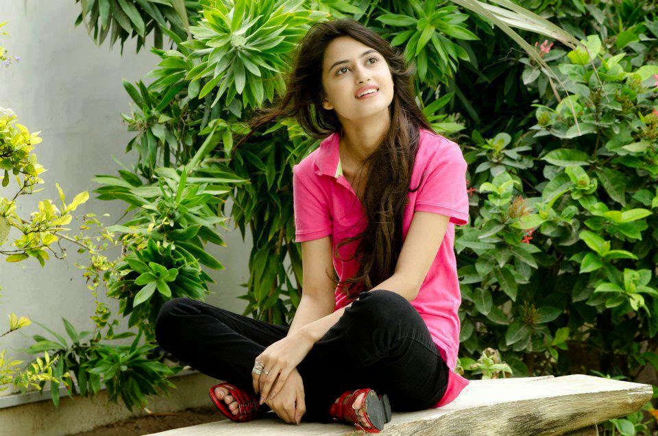Sajal Ali Most Beautiful Pictures 2015 Hd Wallpaper Pakistani Actress