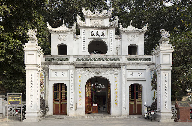 Quan Thanh temple- place to visit in West lake