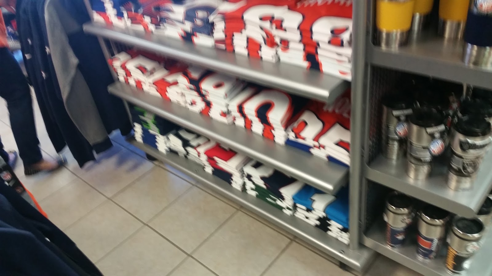 Jade's World Fanzz sports store