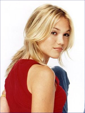 Celebrities World: Hot Haircut Pics of Mandy moore