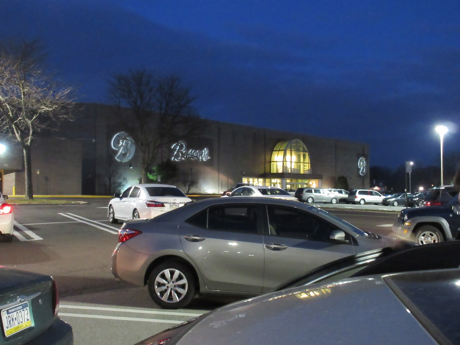 A Visit to the Neshaminy Mall and their Closing Macy's