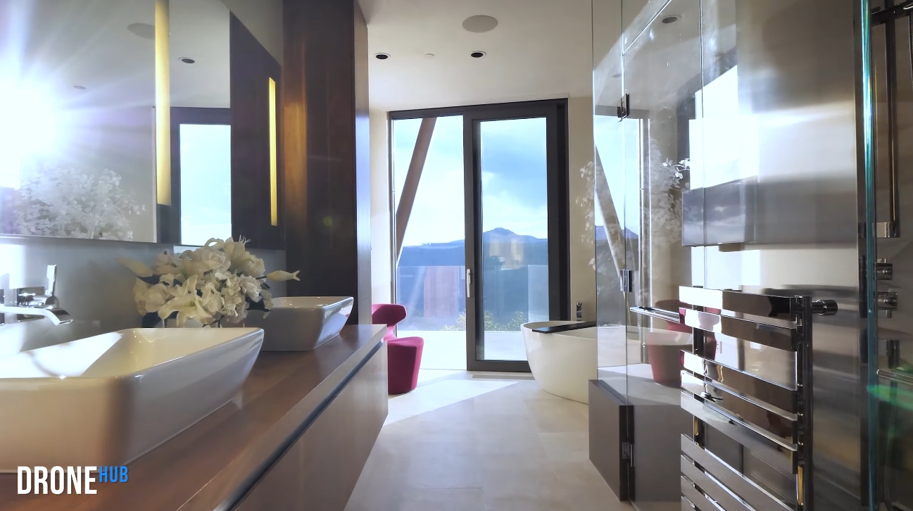 55 Photos vs. Luxury Modern Telluride Colorado Mountain Estate Interior Design Tour