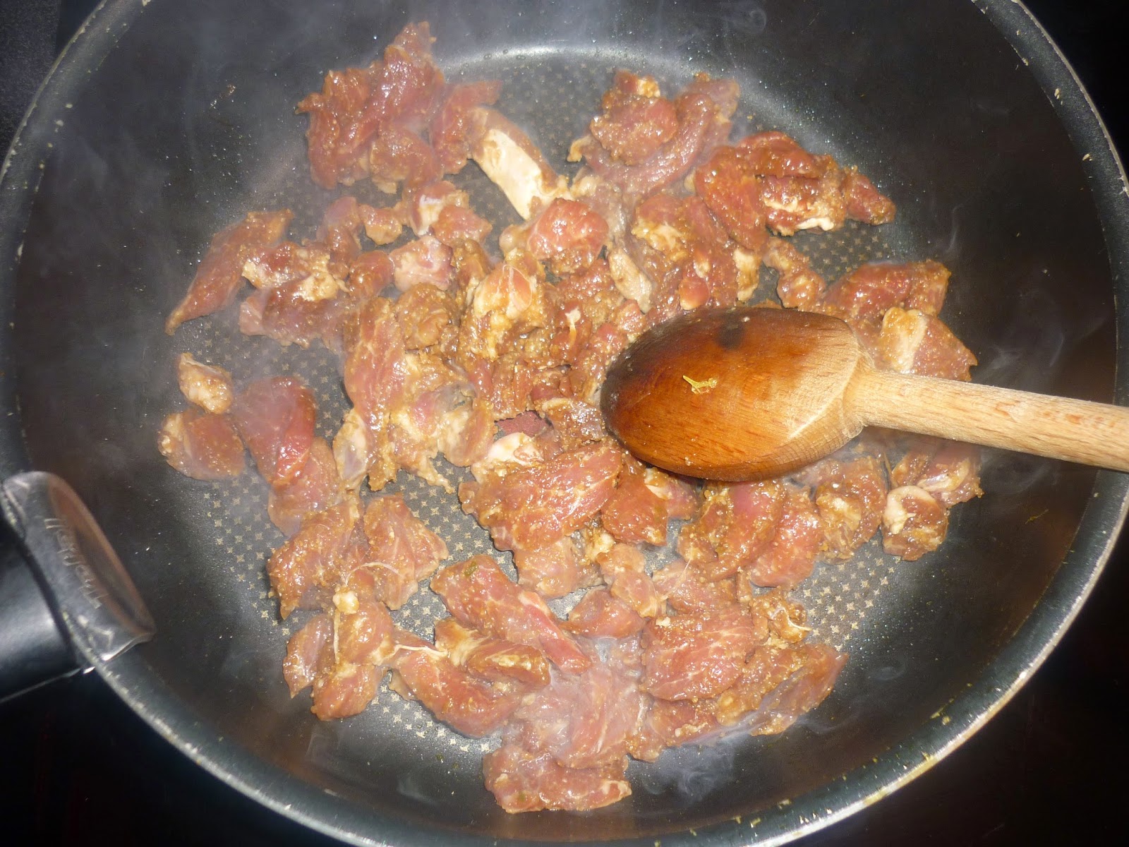 La cuisine de Mimi Soupe asiatique aux nouilles et au porc