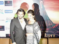Ranveer and Deepika Padukone at Jaipur to Promote Ram-leela 