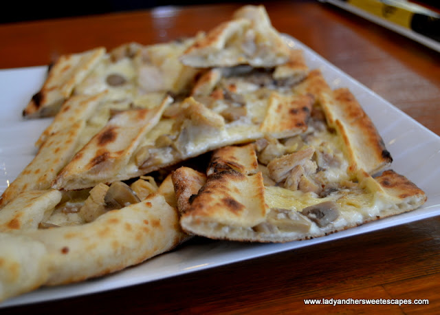 Cheese and Mushroom Pide