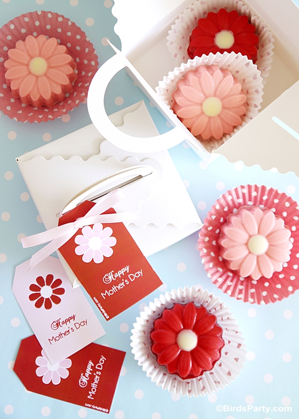 DIY Chocolate Covered Oreo Flowers Freebies Party Ideas Party DIY Chocolate Covered Oreo Flowers Freebies Party Ideas Party