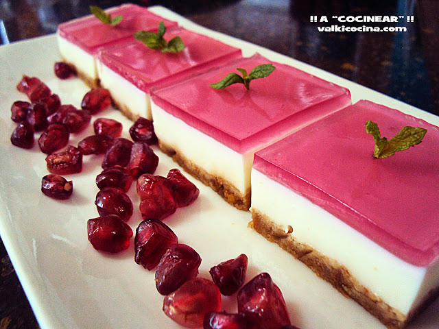 Mini Cheesecakes con Gelatina de Frambuesa