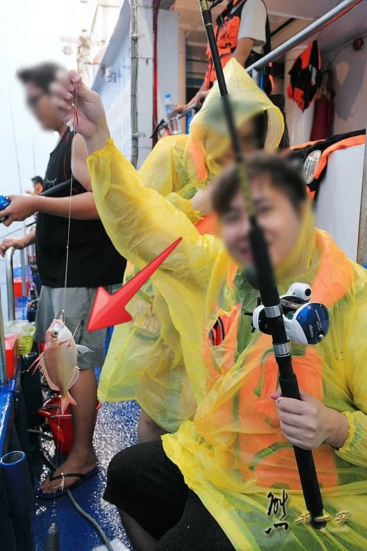 基隆八斗子碧砂漁港|華倫六號娛樂海釣船