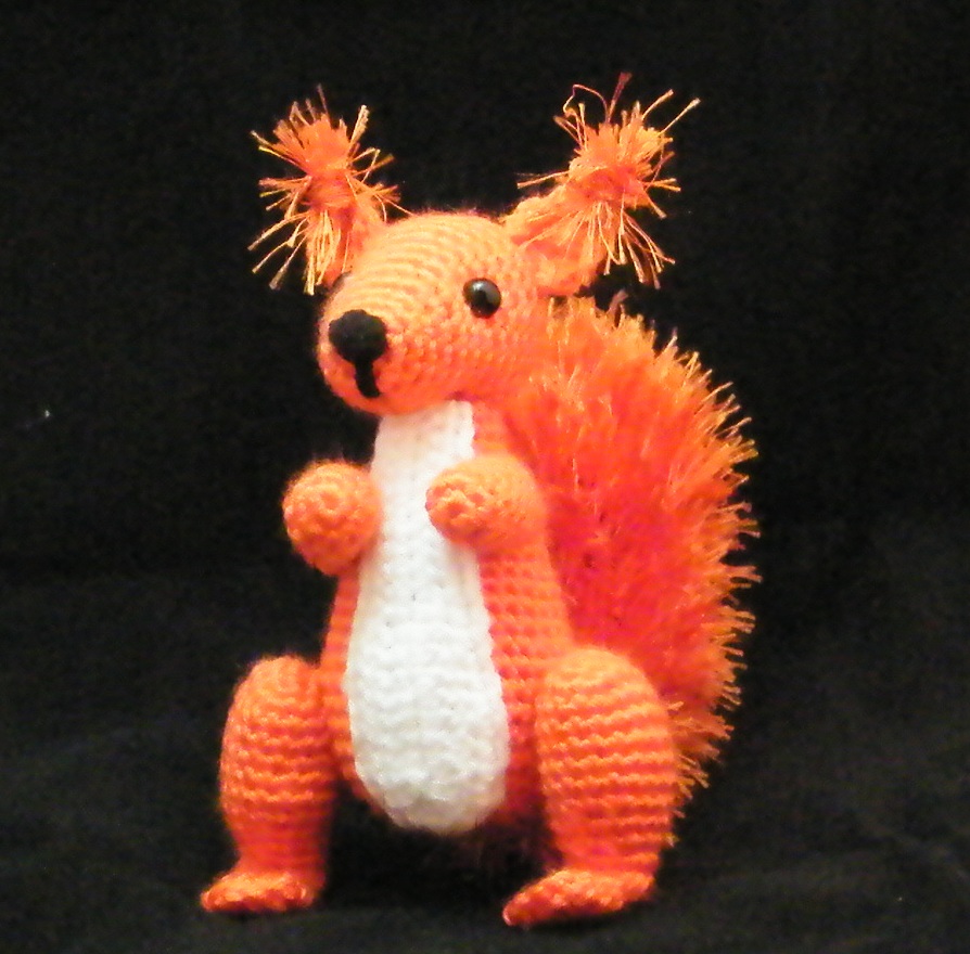 черепаха крючком из плюшевой пряжи. крючок "хвост". вижу крючком. салфетки крючком персикового цвета. вязаные игрушки.