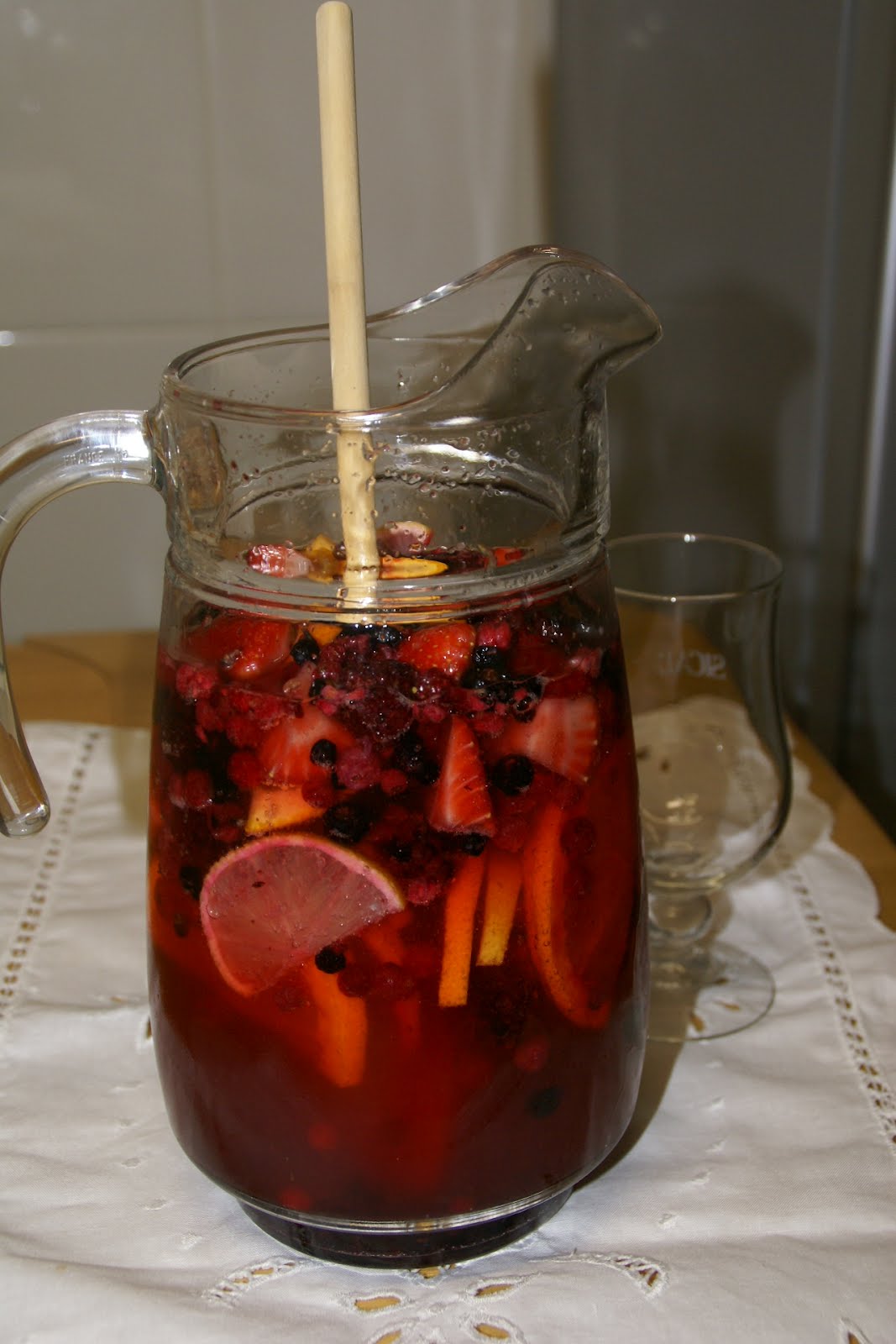 Destemperos Sangria de Espumante e Frutos Vermelhos