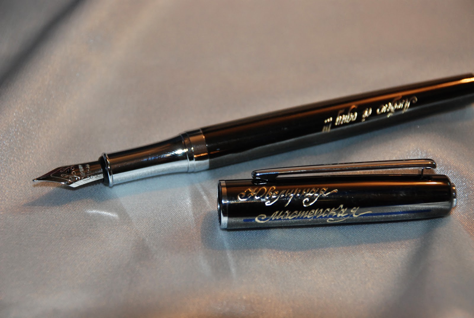 продленная гарантия на автомобиль. офис ресо гарантия. 100 гарантия качества значок. расширенная гарантия 1 год. нам доверяют.