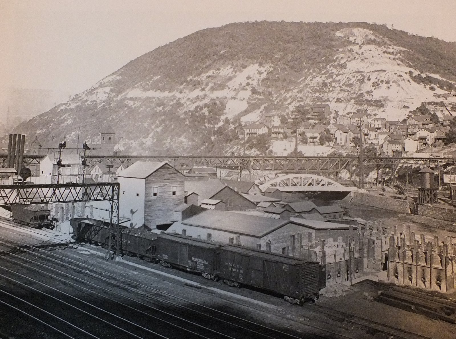 Vintage Johnstown Woodvale