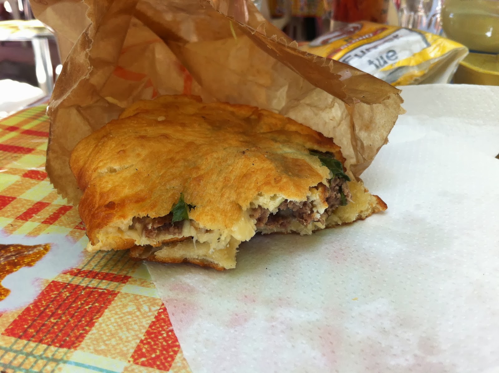 VAN EN VADROUILLE Manger un "Bokit" en Guadeloupe