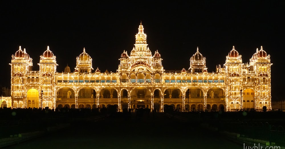 the mysore palace lights mysore palace lighting timings on saturday