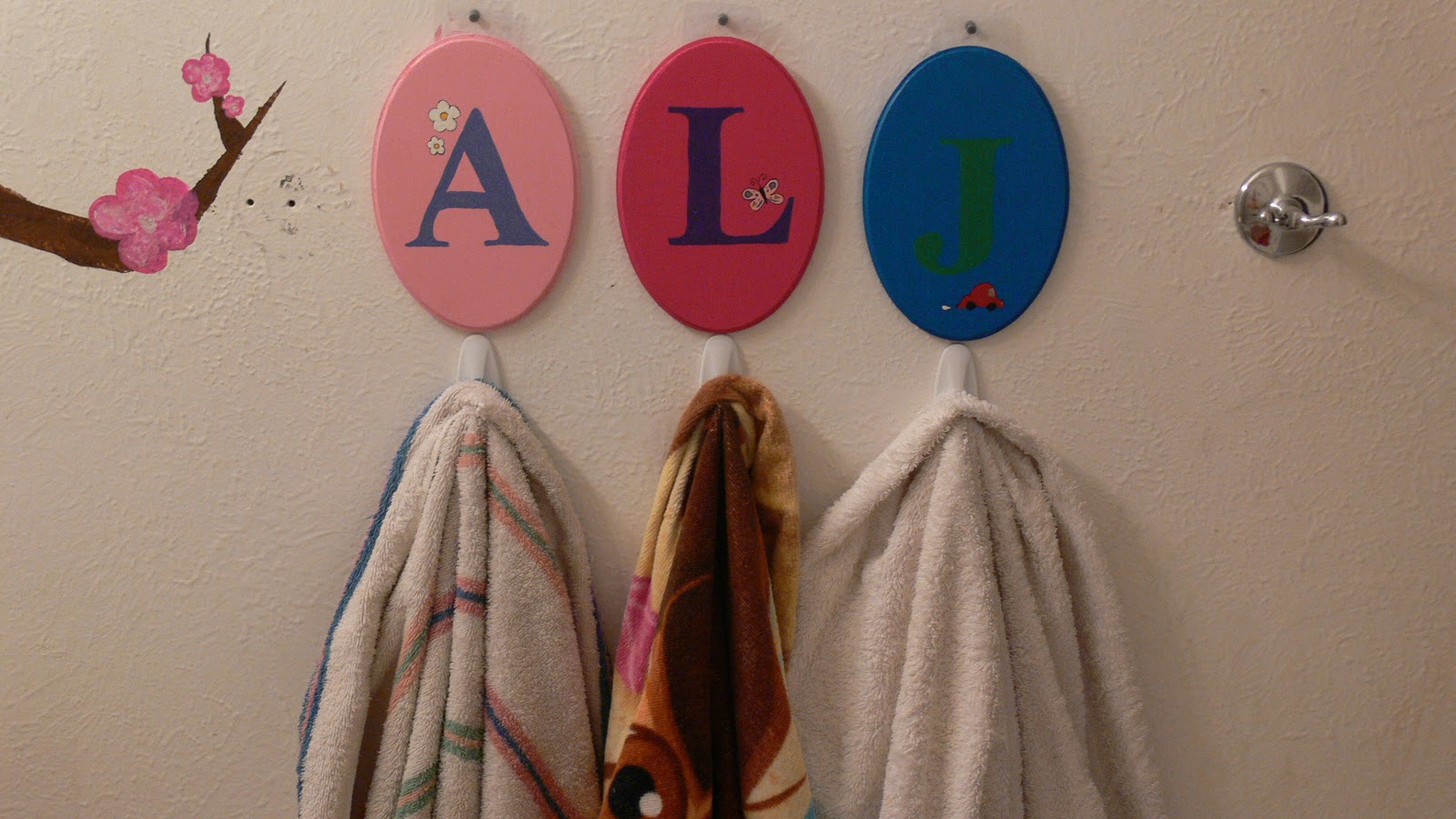 Cre8tiveKtina's Crafty Endeavors: DIY Kid's Towel 