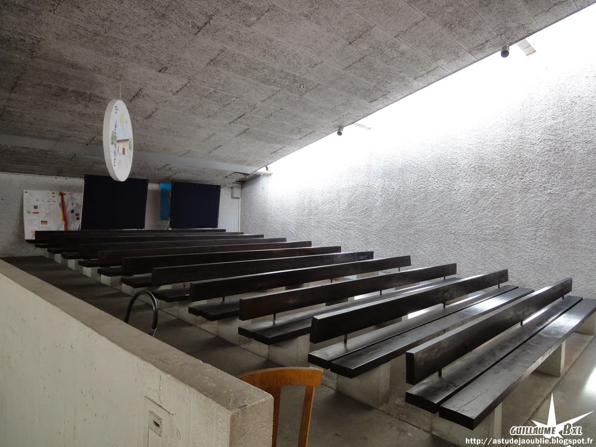 Villenave d'Ornon Eglise SaintDelphin Salier, Courtois...