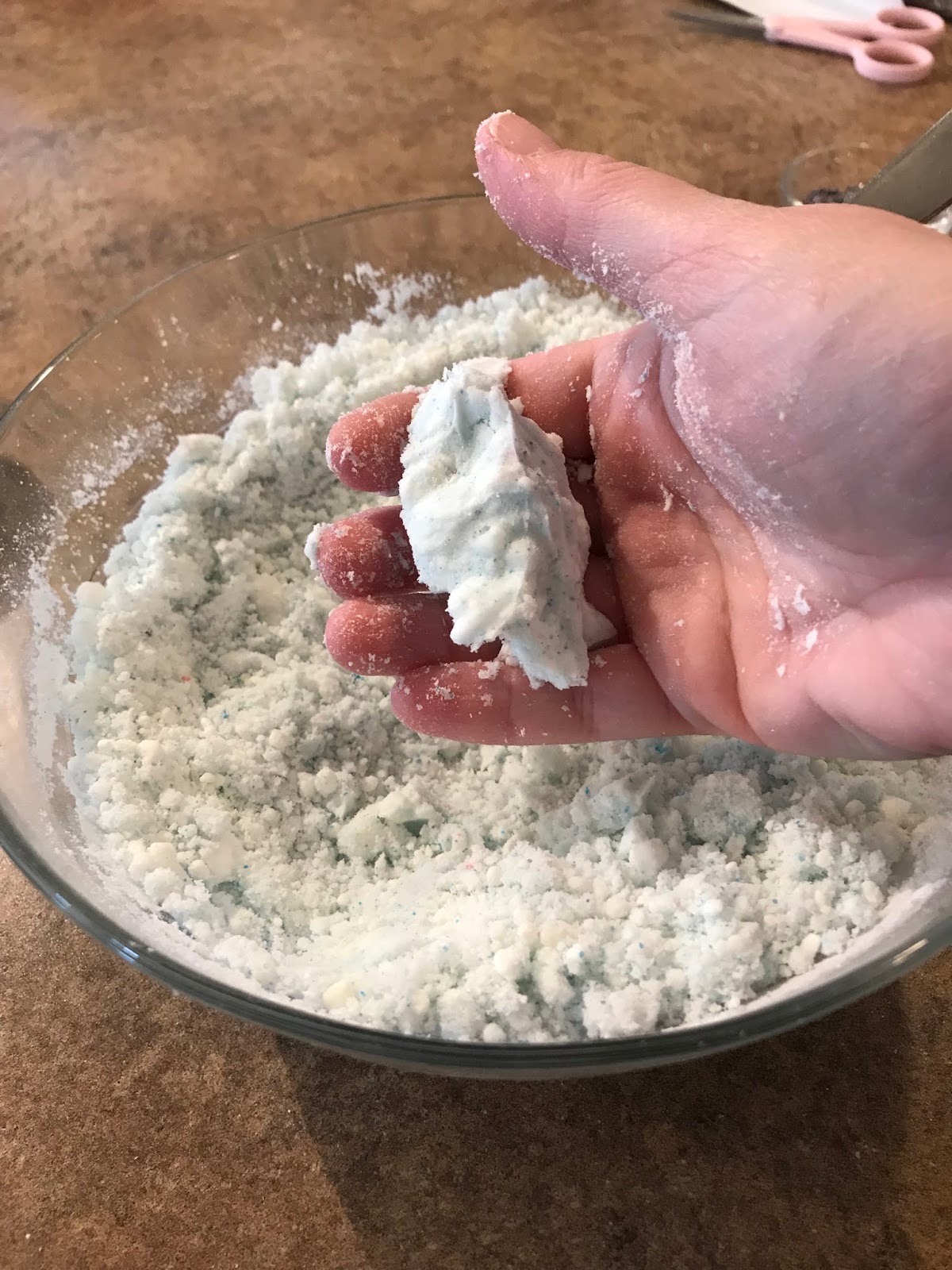 Decorating the Dorchester Way Bath Bomb Recipe that Actually Works!