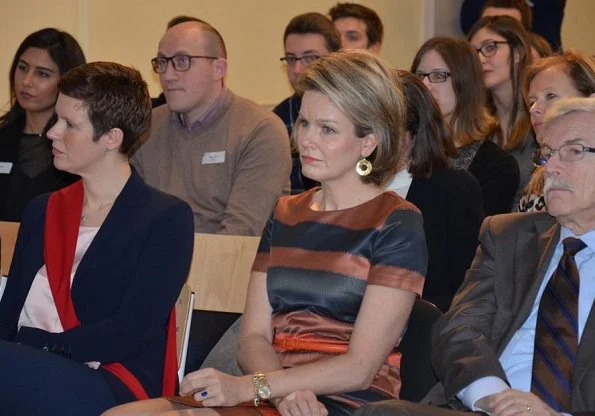 Queen Mathilde wore Natan dress, Natan suede pumps and Valentino python handbag. valentine's day gift