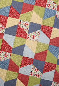 Lofty quilt pattern from Andy of A Bright Corner.  A fat quarter friendly pattern in four sizes!