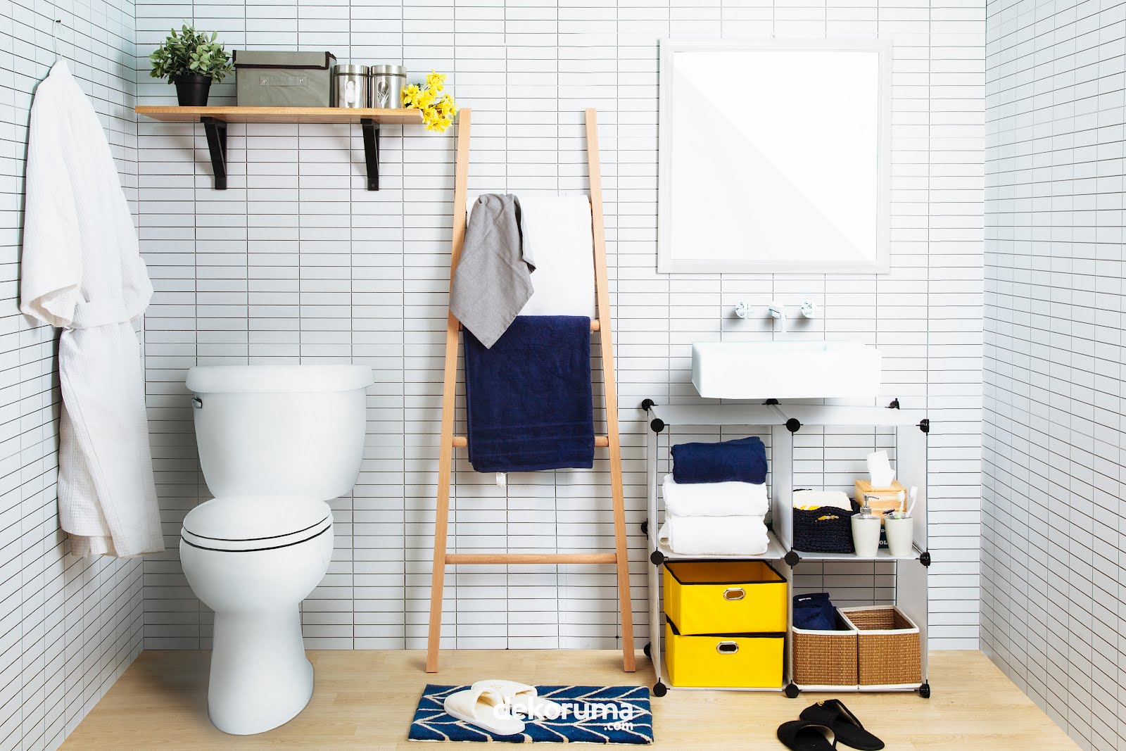 Why do people like to stay in the bathroom? There are four reasons here!