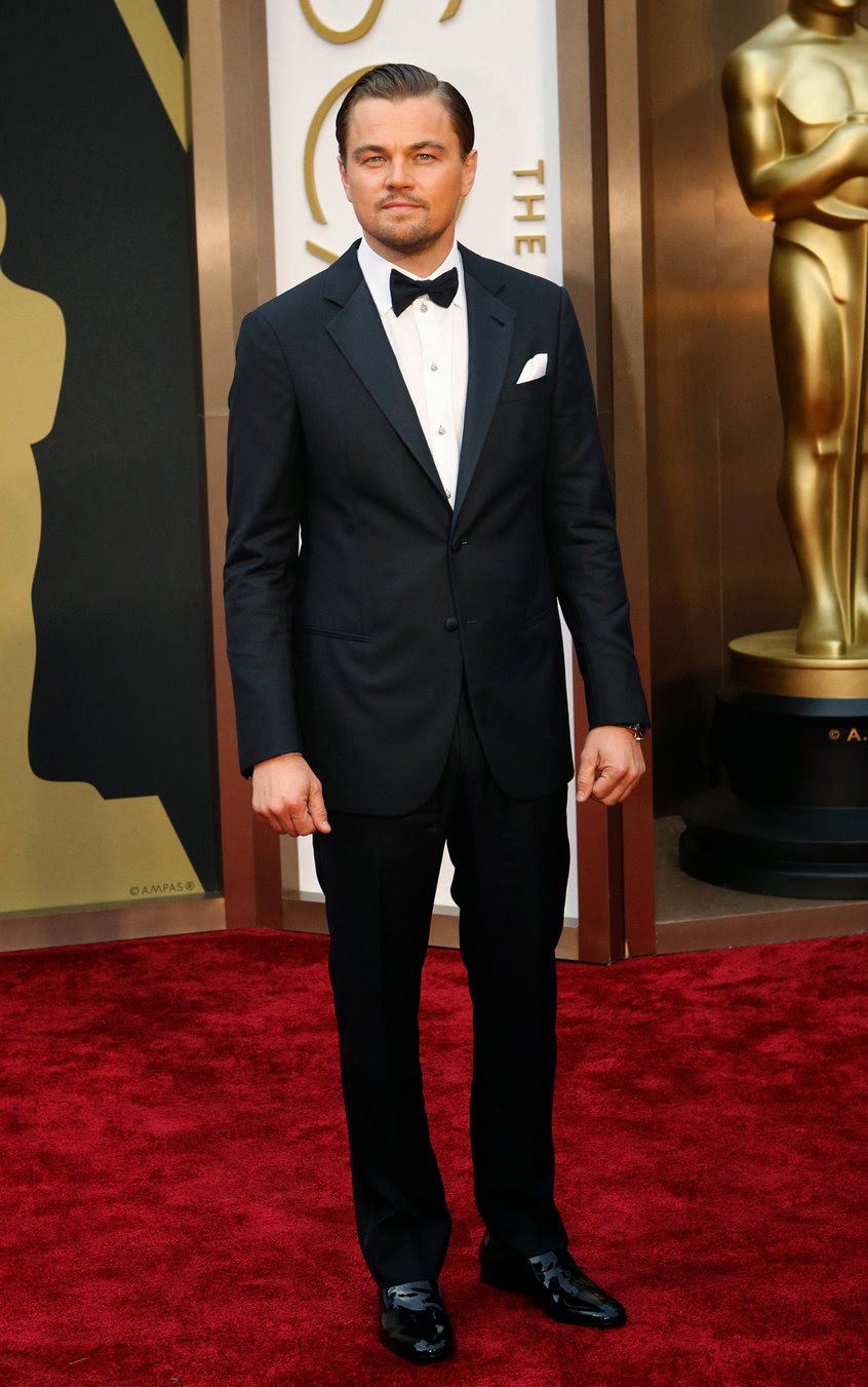 рост оскара. Oscar 2019. сэм рокуэлл оскар 2022. зак эфрон 2023 год. костюм в стиле голливуд.