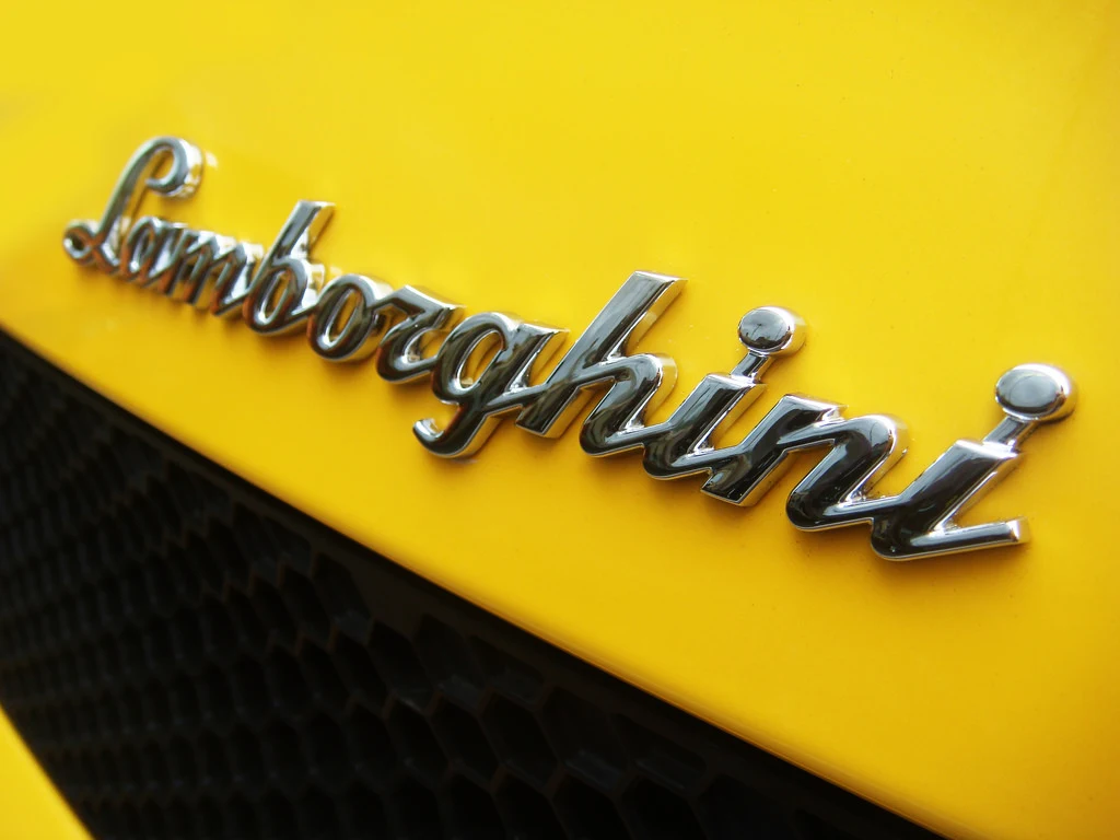 Lamborghini là một trong những cái tên đắt giá nhất làng siêu xe