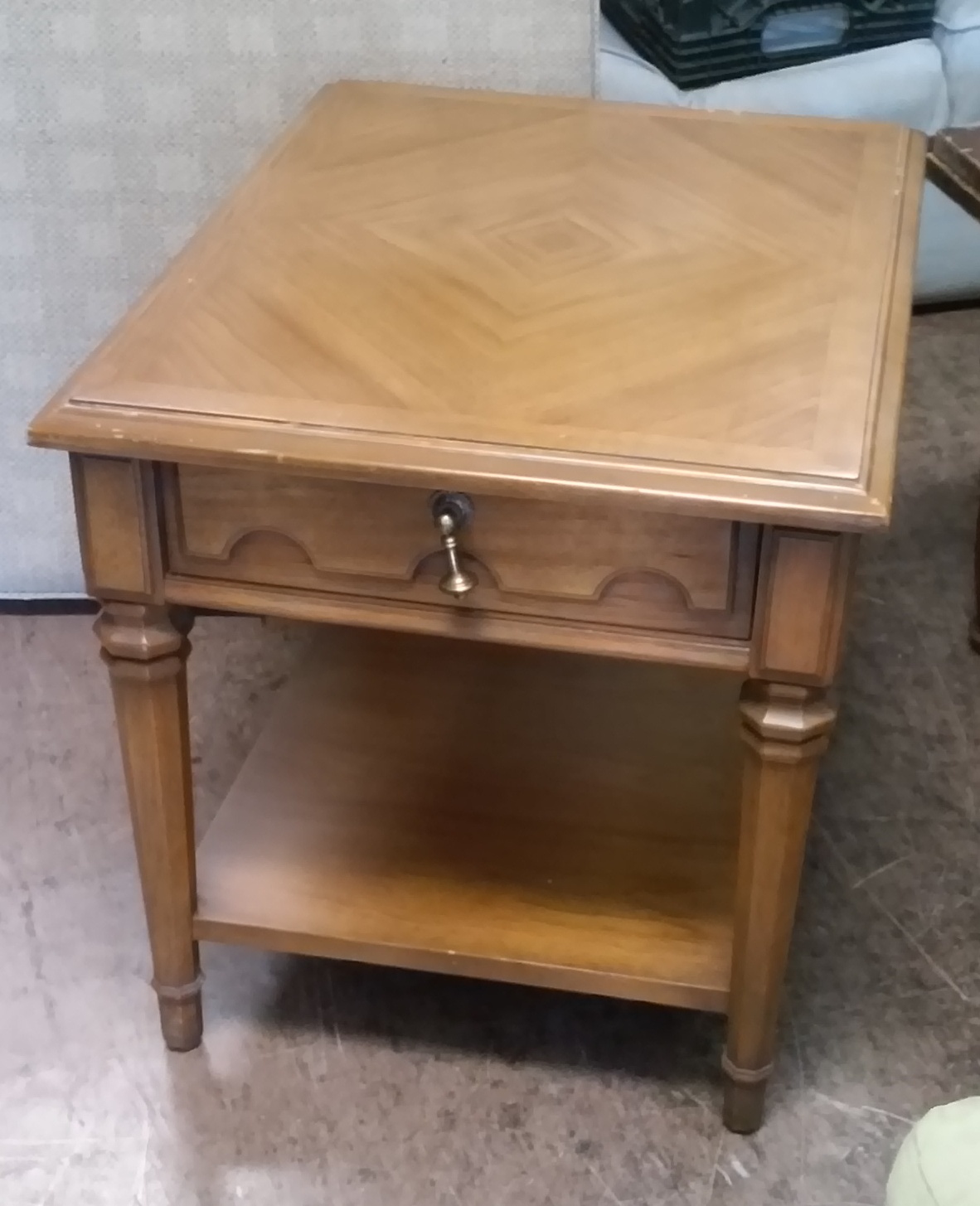 UHURU FURNITURE & COLLECTIBLES SOLD Drexel End Table 35