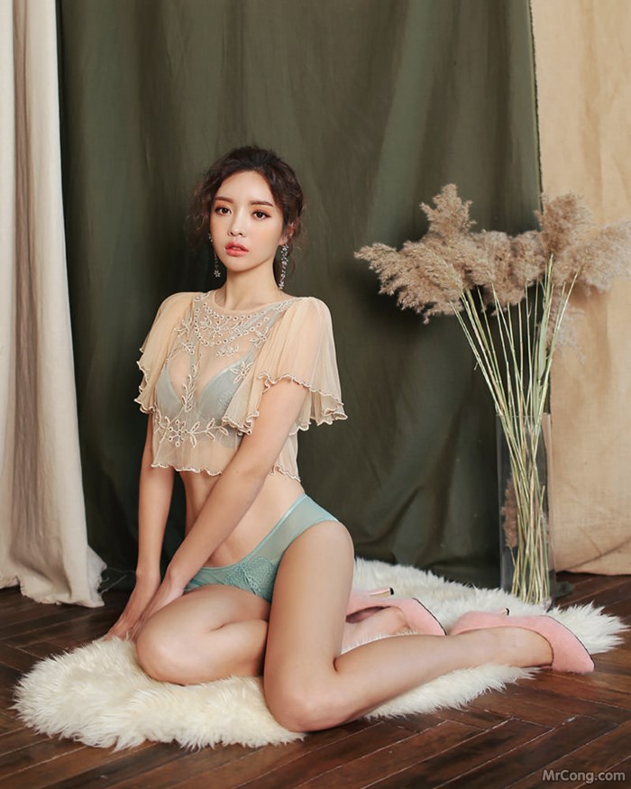 Beautiful Jin Hee in underwear and bikini pictures November + December 2017 (567 photos) photo 11-0