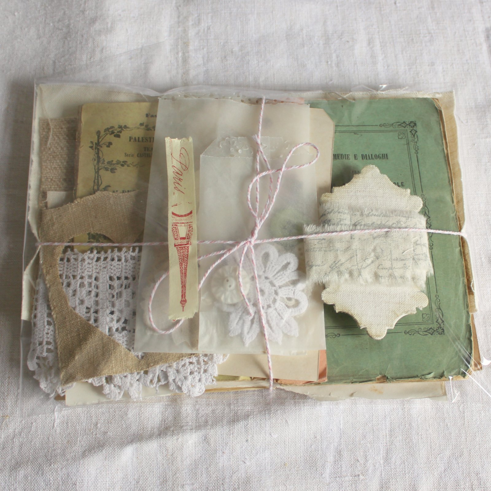 Roxy Creations Mixed media DIY kits