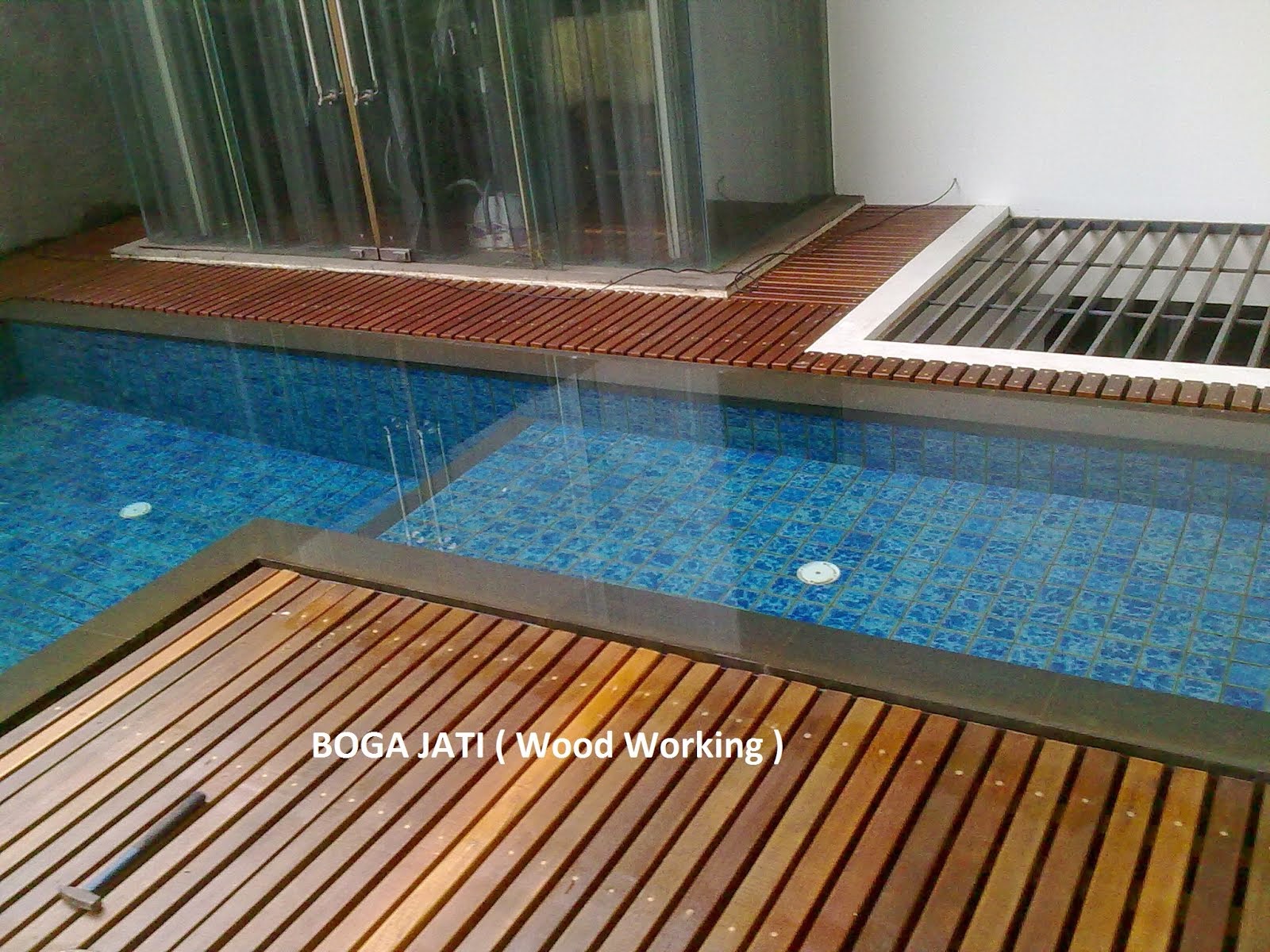 Decking Kolam