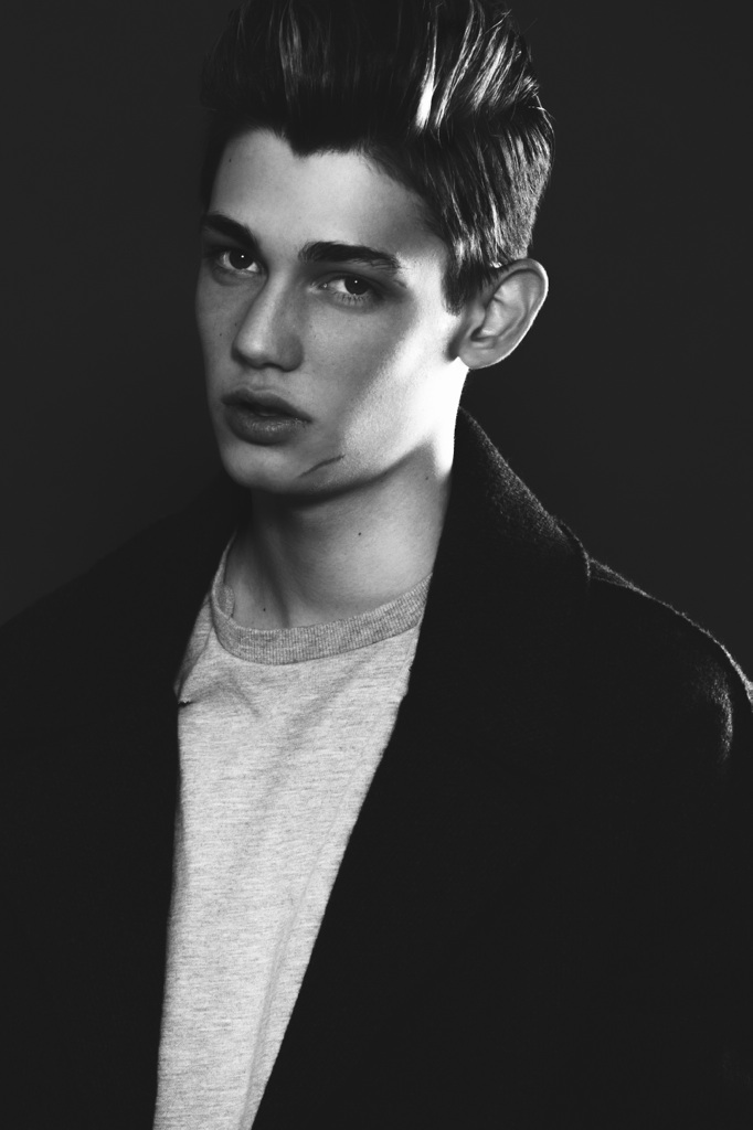 Beauty and Body of Male : Vlad Manescu at Attitude Models / Elite Milan