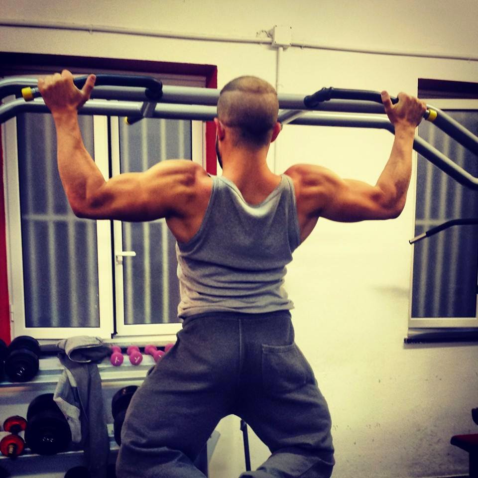 Nob: GYMNASIUM - HOW TO GET A PERFECT BODY - FITNESS TIPS FOR MEN - MATTEO CREPAX - CONSIGLI PER