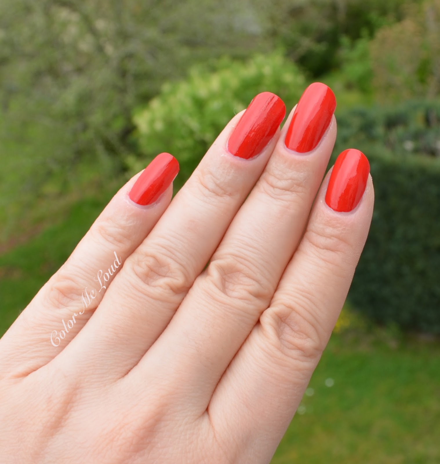 Chanel Le Vernis Long Wear Nail Colour Reds, Review, Swatch