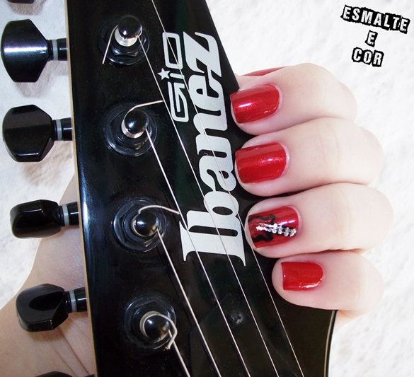 unhas-vermelhas-nail-art-guitarra-unhas-mais-guitarra-unhas-vermelhas-inpiração-cor-desafio-das-31-unhas-inpirações-cor-vermelho-ibanez