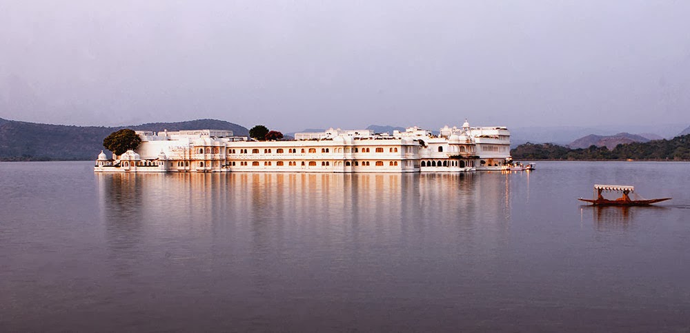 Udaipur, Rajasthan (India) - Taj Lake Palace 5* - Hotel da Sogno