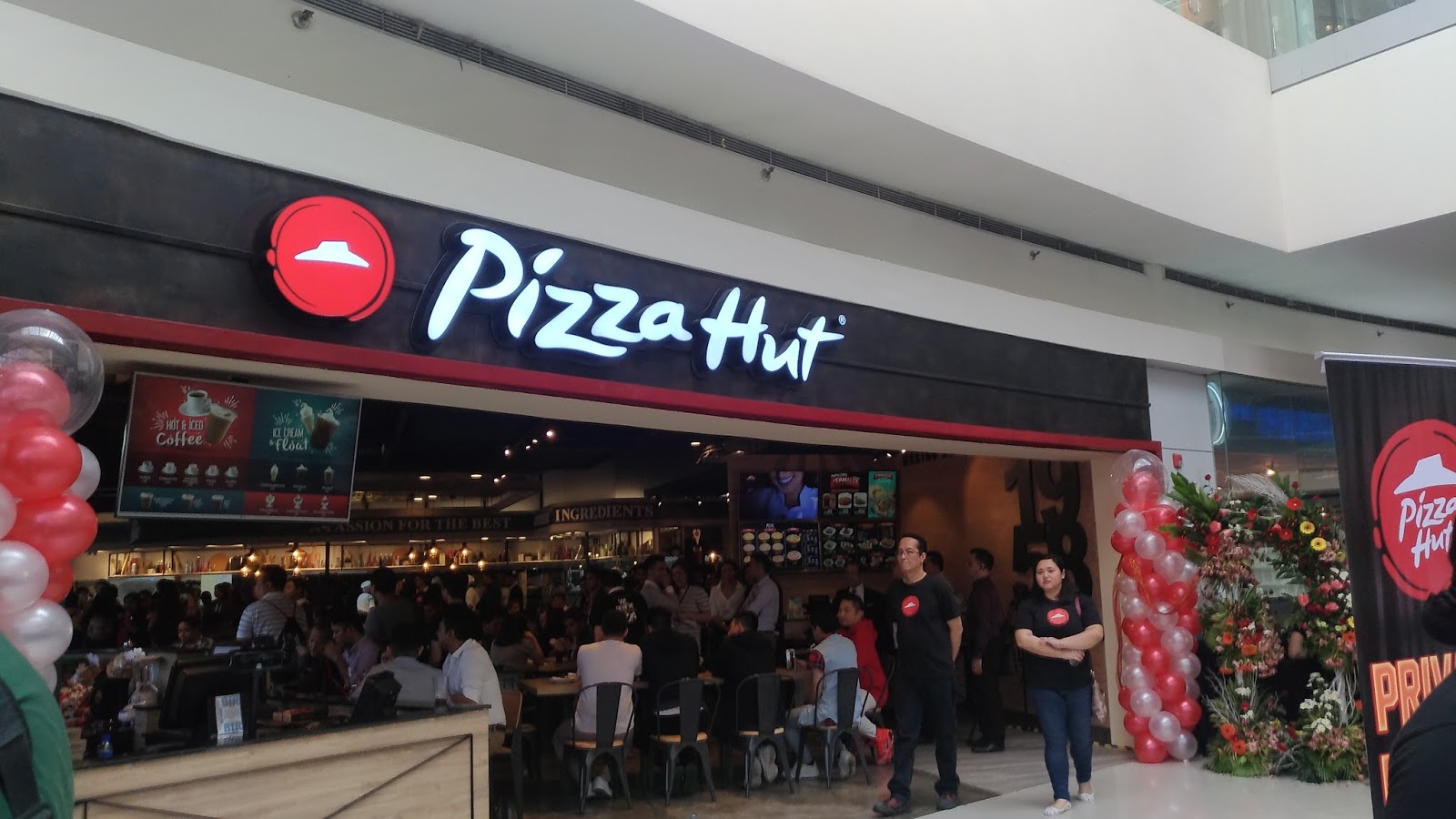 PIZZA HUT SM Mall Of Asia Flagship Store Opening! Mommy's MAG Life