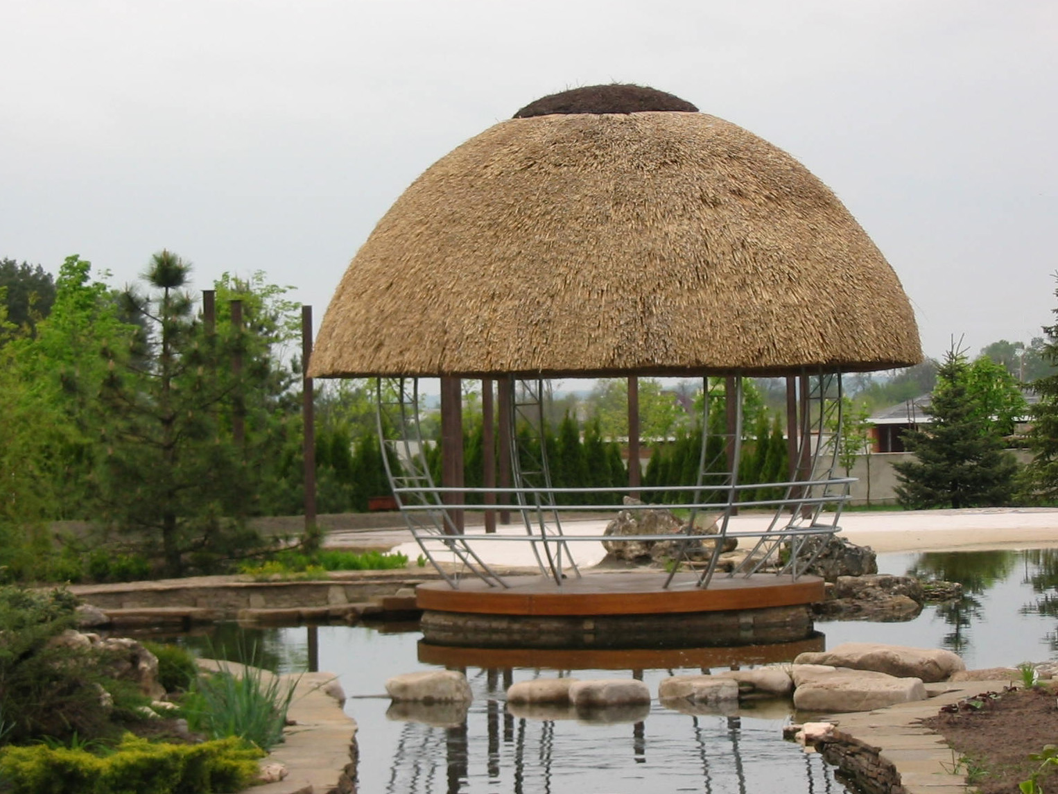 Беседка из камыша своими руками
