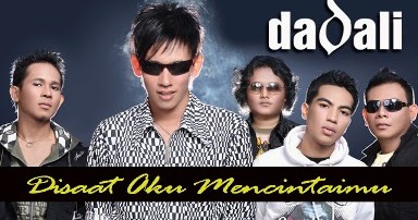 Lirik Lagu Di Saat Aku Mencintaimu – Dadali - Lirik Lagu