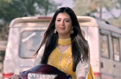 Fikar Video Song Actress Isha Rikhi