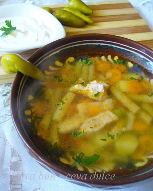 Ciorba  taraneasca de porc
