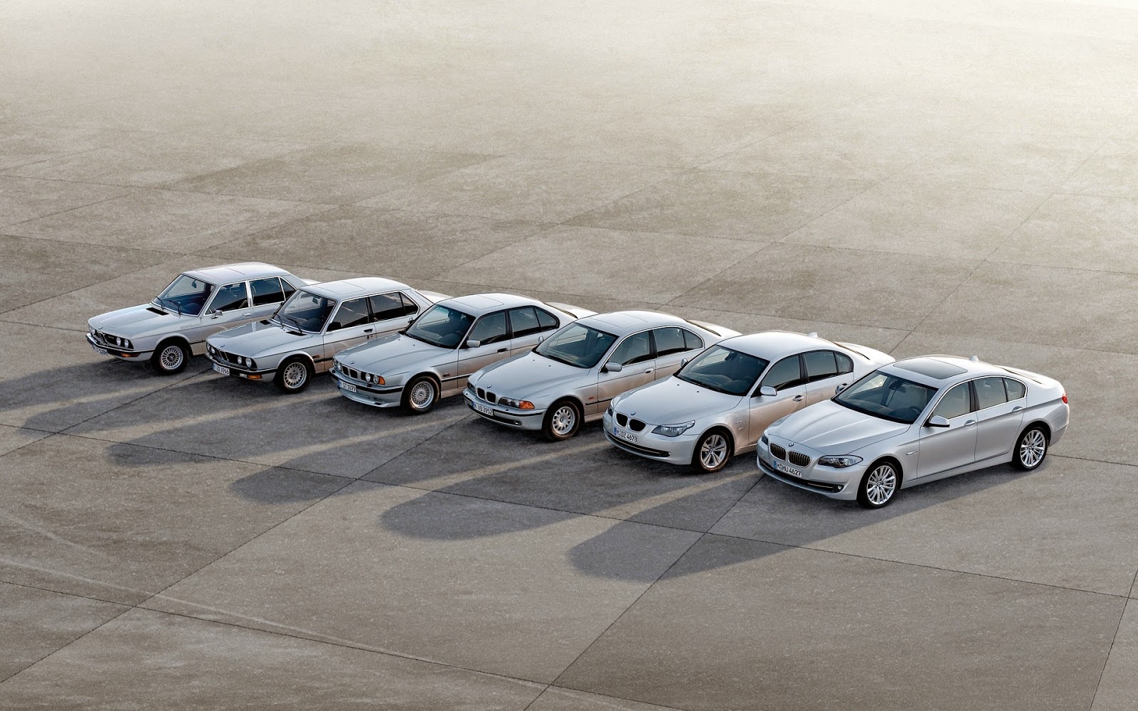 Эволюция автомобилей в картинках