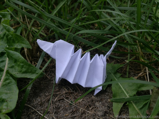 biały piesek origami