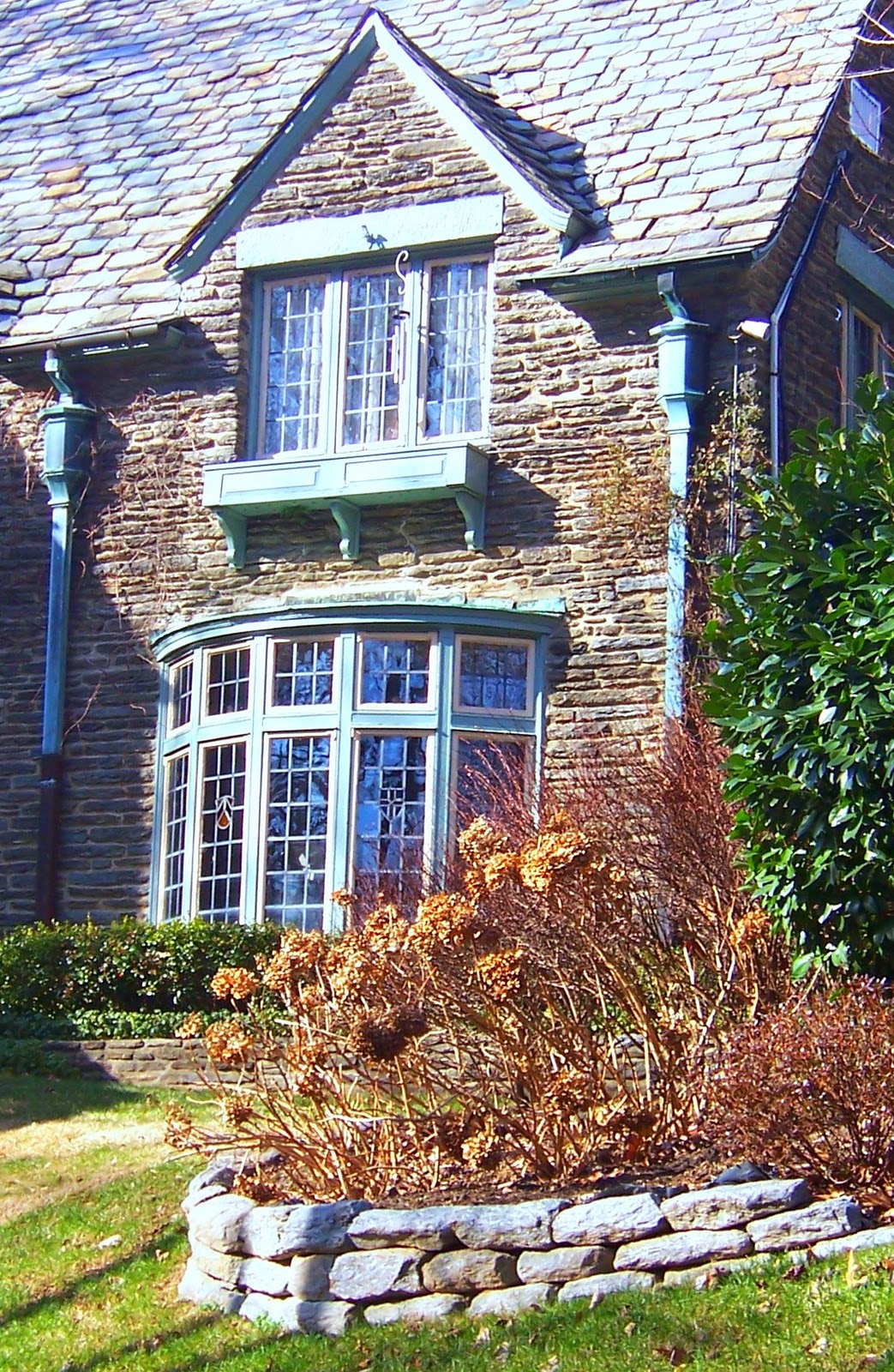 Wissahickon Schist Wissahickon Style III, The Comfortable House