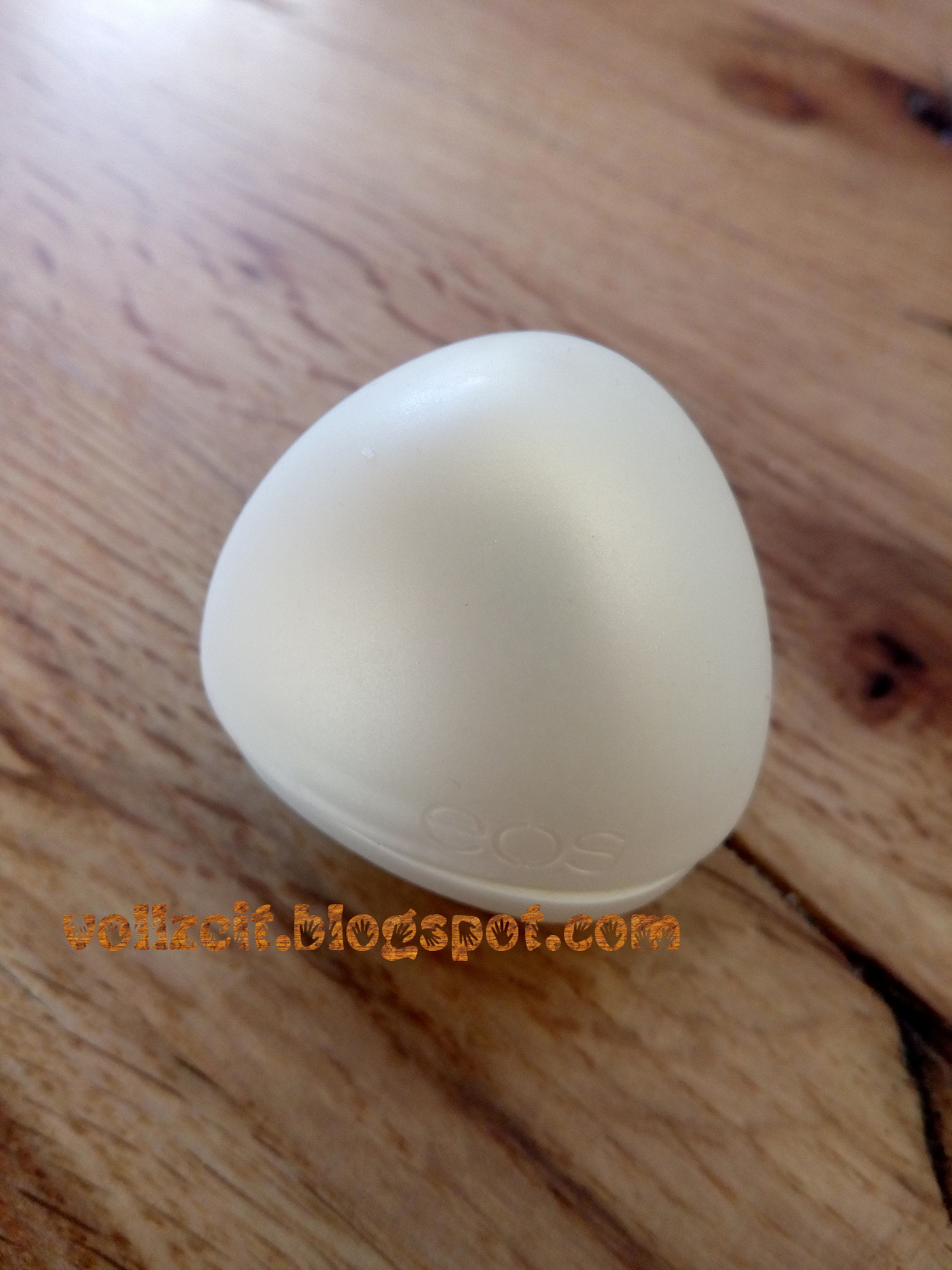 Discovered. Tested. Appreciated. eos Crystal Lip Balm im Test