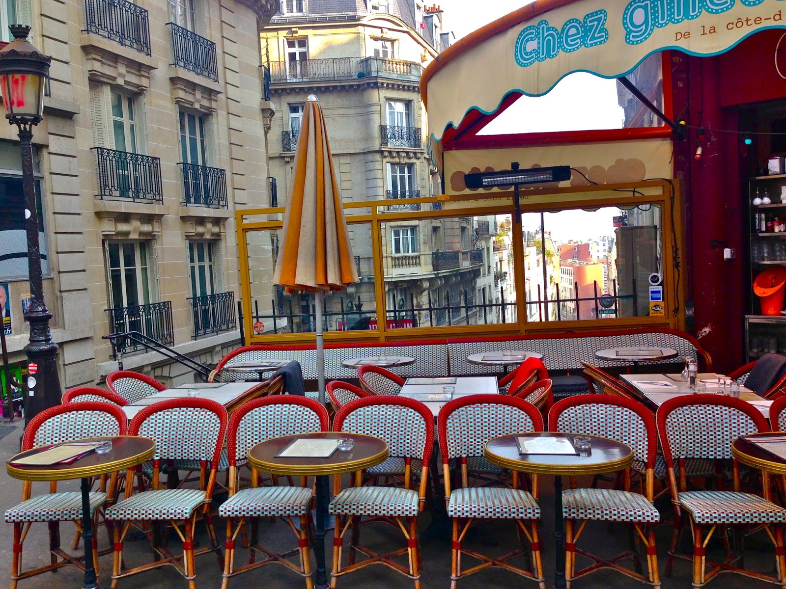 Focus On Paris Sidewalk café