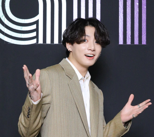 BTS Meraih Posisi Pertama Billboard hot 100 BTS Meraih Posisi Pertama Billboard hot 100