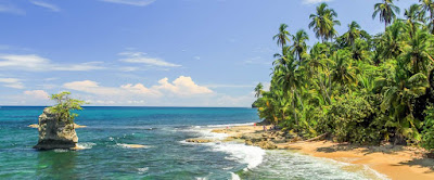 Plage faisant partie du parc national  dt Tortuguero.