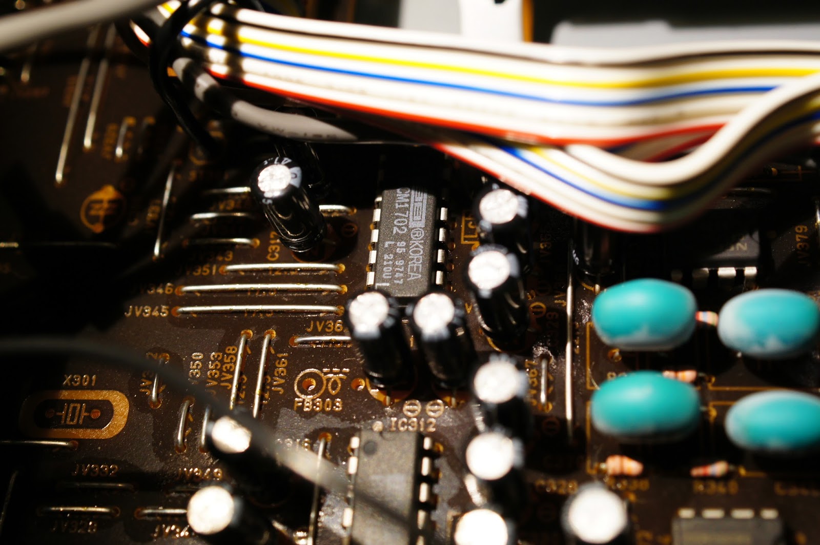 Burr-Brown PCM1702 A Really Interesting Audio DAC From the 90s