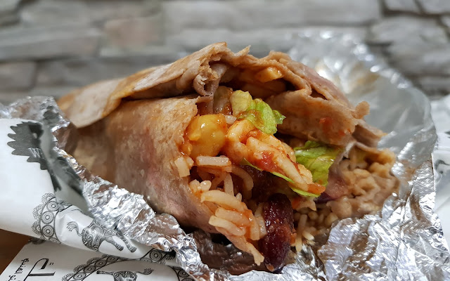 food blogger dubai wrapchic indian mexican wrap